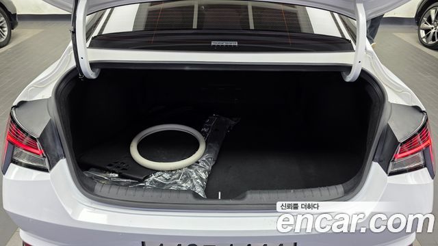 Hyundai AVANTE 2021 — photo 26