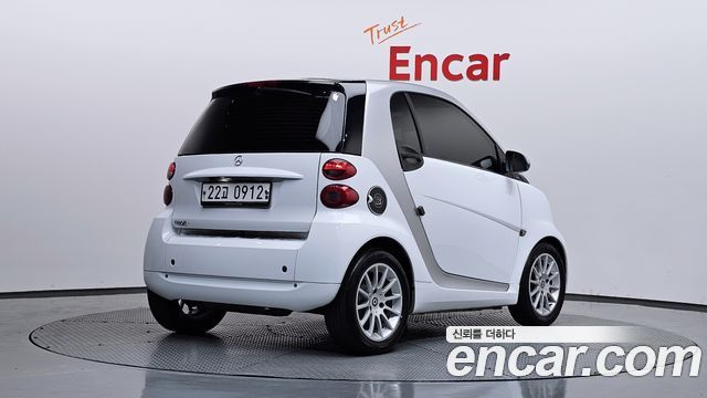 Smart Fortwo 2012 — photo 2