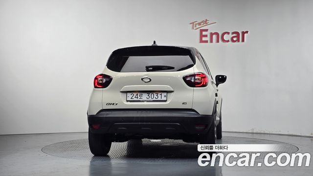 Renault Korea QM3 2018 — photo 4