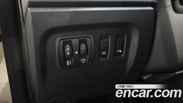 Renault Korea QM3 2018 — photo 19