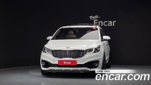 Kia Canival 2017 — photo 3