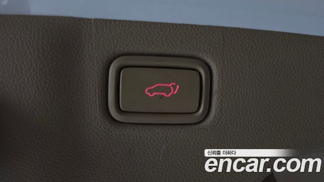 Kia Canival 2017 — photo 24