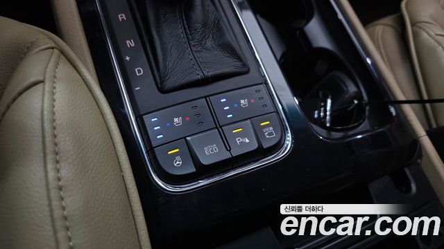 Kia Canival 2017 — photo 25