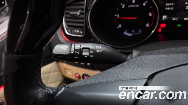 Kia Canival 2017 — photo 26