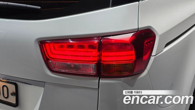 Kia Canival 2017 — photo 9