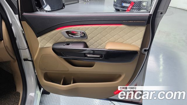 Kia Canival 2017 — photo 15