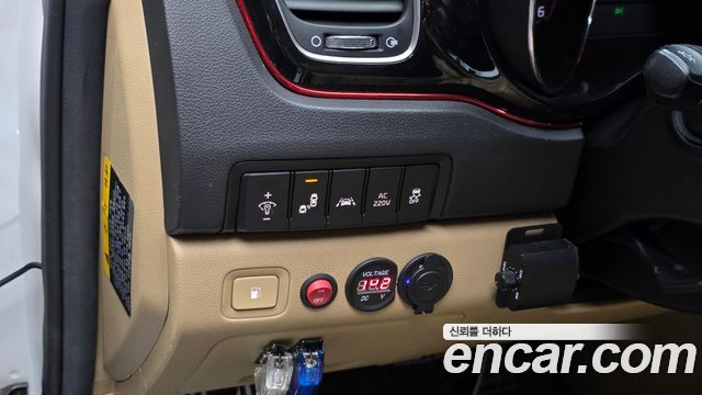 Kia Canival 2017 — photo 29
