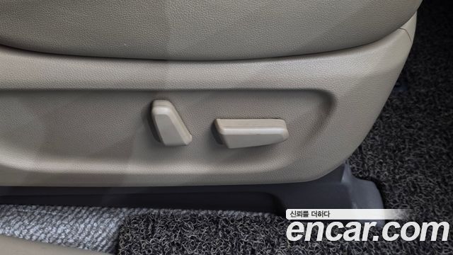 Kia Canival 2017 — photo 31