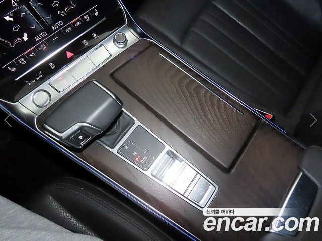Audi A6 2020 — photo 12