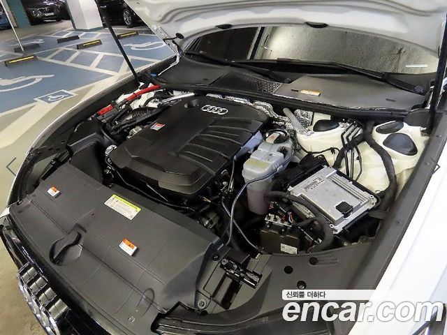 Audi A6 2020 — photo 19