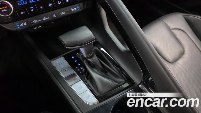 Hyundai AVANTE 2021 — photo 12