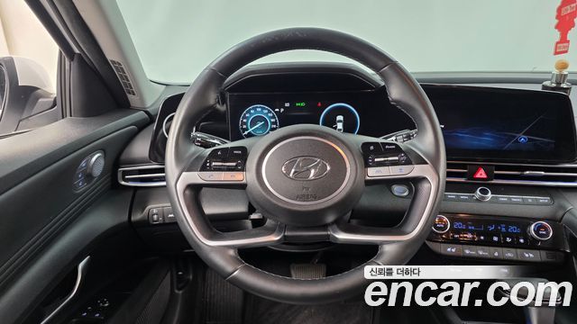 Hyundai AVANTE 2021 — photo 18
