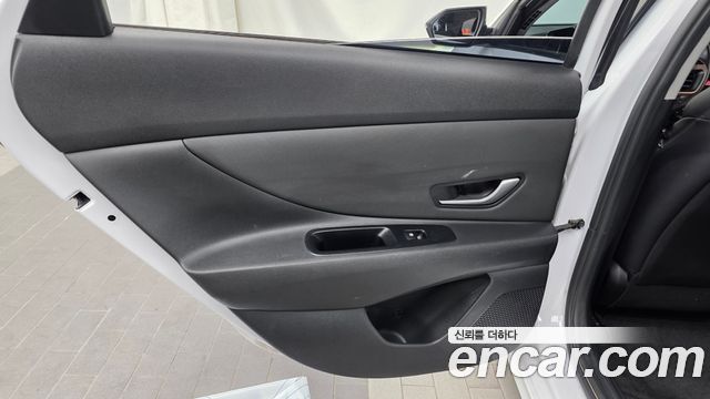 Hyundai AVANTE 2021 — photo 15