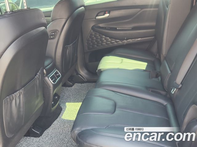 Hyundai Santafe 2022 — photo 15