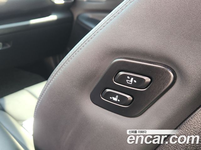 Hyundai Santafe 2022 — photo 17