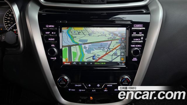Nissan Murano 2016 — photo 15