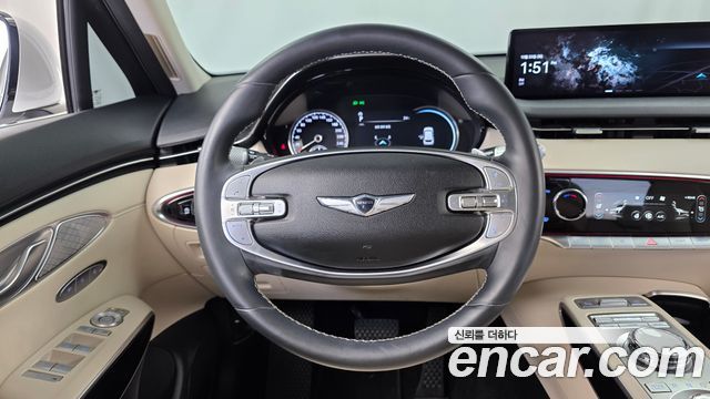 Genesis GV70 2021 — photo 18