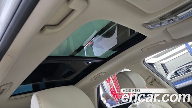 Genesis GV70 2021 — photo 23