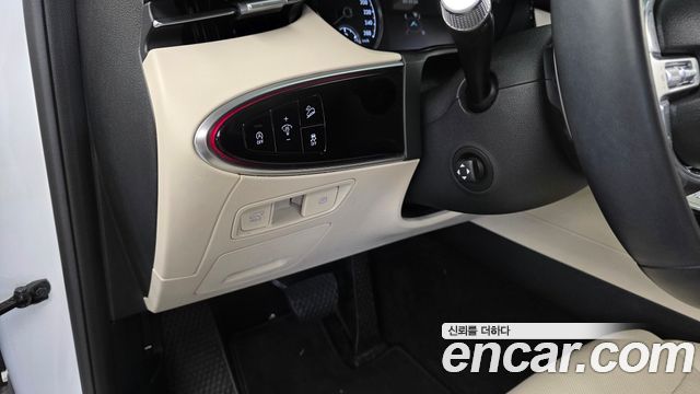 Genesis GV70 2021 — photo 24
