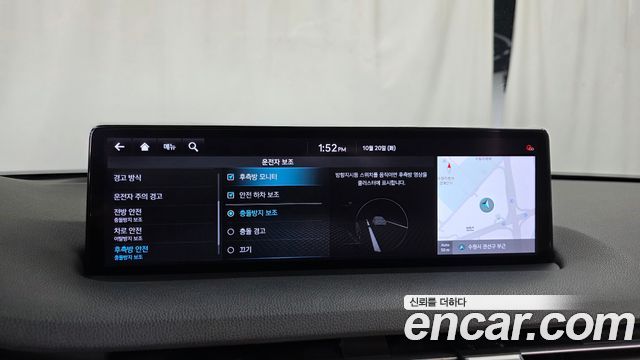 Genesis GV70 2021 — photo 32