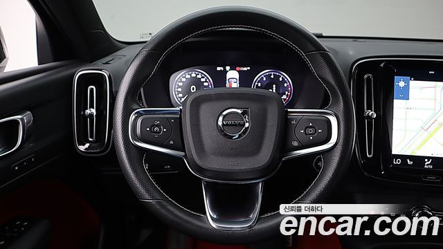 Volvo XC40 2021 — photo 7