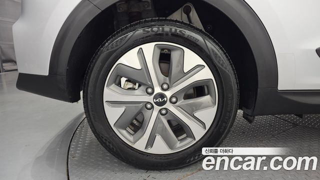 Kia Niro 2023 — photo 5
