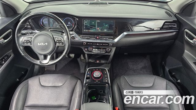 Kia Niro 2023 — photo 10