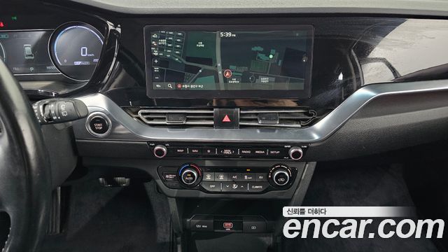 Kia Niro 2023 — photo 18