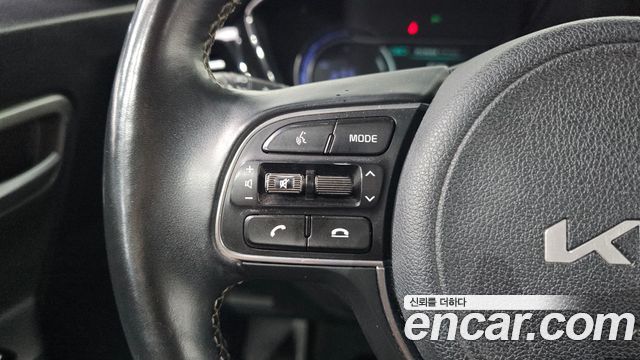 Kia Niro 2023 — photo 23