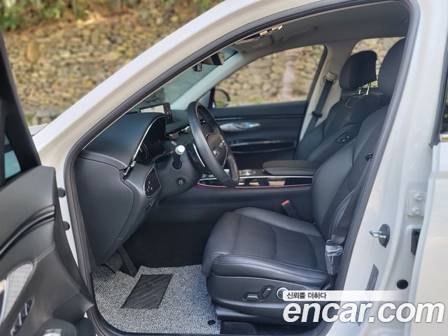 Genesis GV70 2023 — photo 7