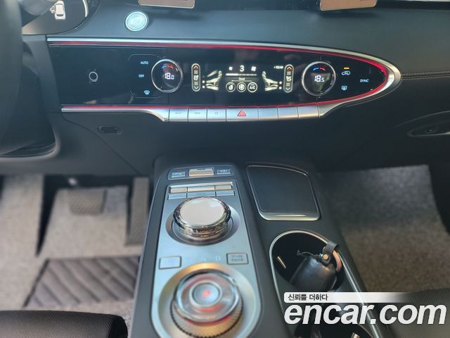 Genesis GV70 2023 — photo 20
