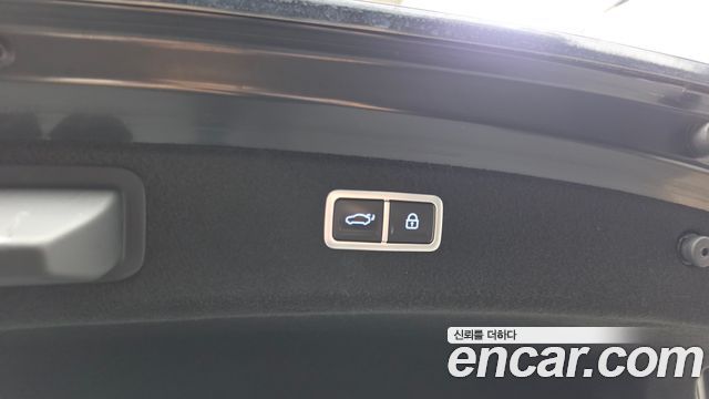 Genesis G80 2021 — photo 33