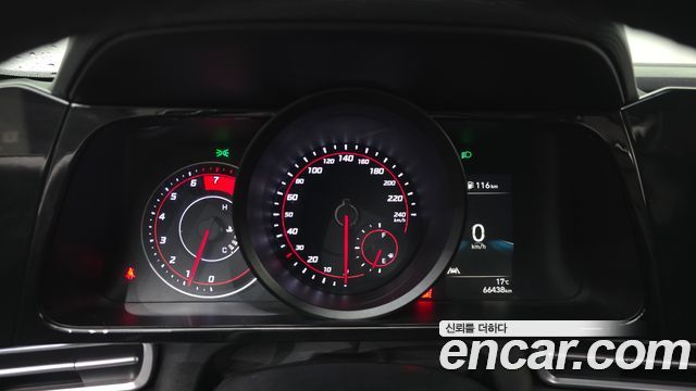Hyundai AVANTE 2022 — photo 11