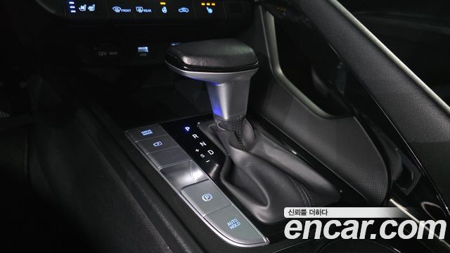 Hyundai AVANTE 2022 — photo 12