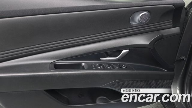 Hyundai AVANTE 2022 — photo 14