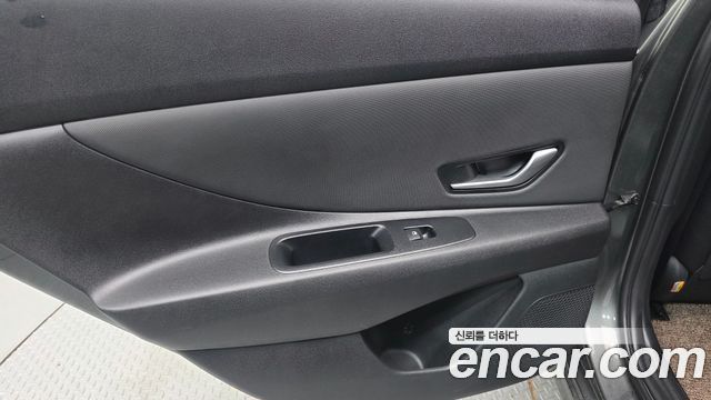 Hyundai AVANTE 2022 — photo 15