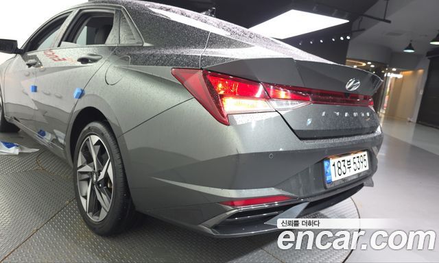 Hyundai AVANTE 2022 — photo 28