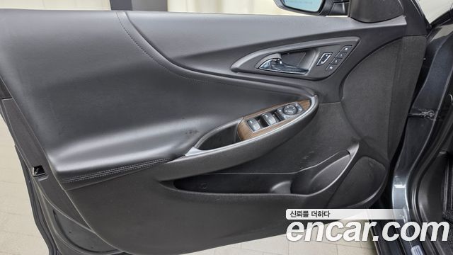 Chevrolet Korea Malibu 2017 — photo 14