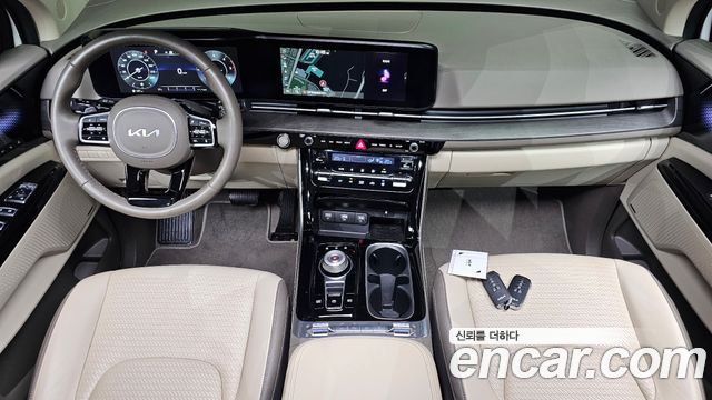 Kia Canival 2023 — photo 10