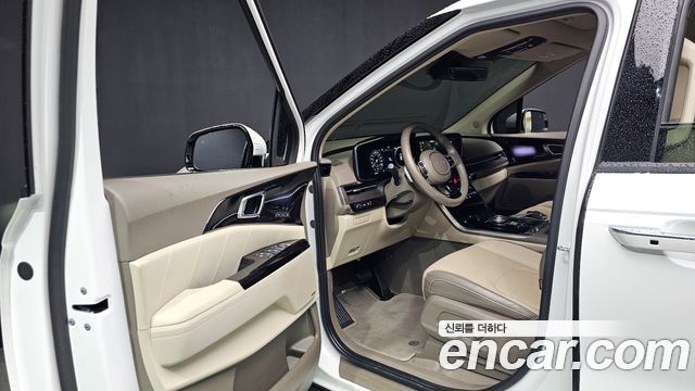 Kia Canival 2023 — photo 13