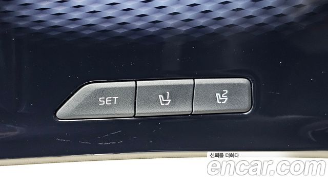 Kia Canival 2023 — photo 19