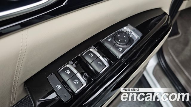 Kia Canival 2023 — photo 20