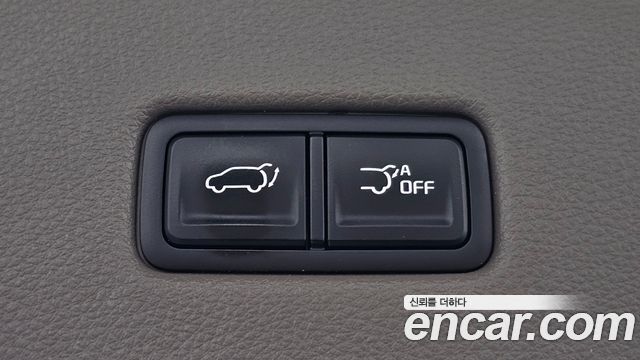 Kia Canival 2023 — photo 38