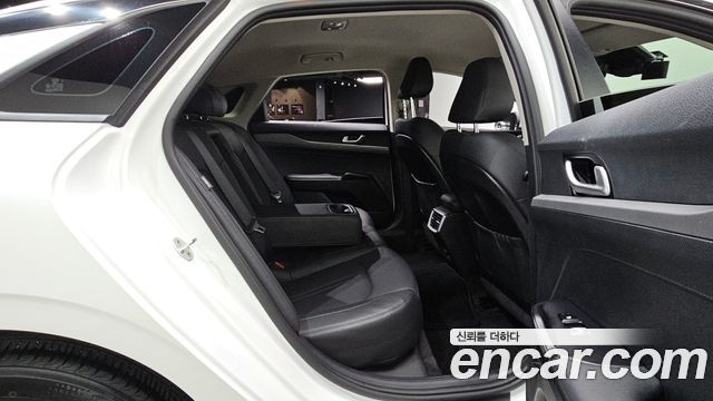 Kia K5 2020 — photo 17