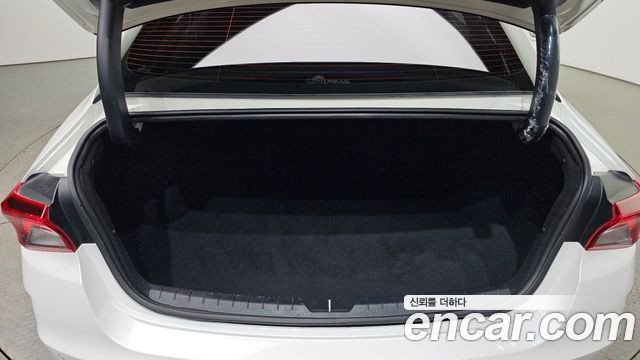 Kia K5 2020 — photo 22