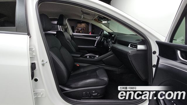 Kia K5 2020 — photo 16