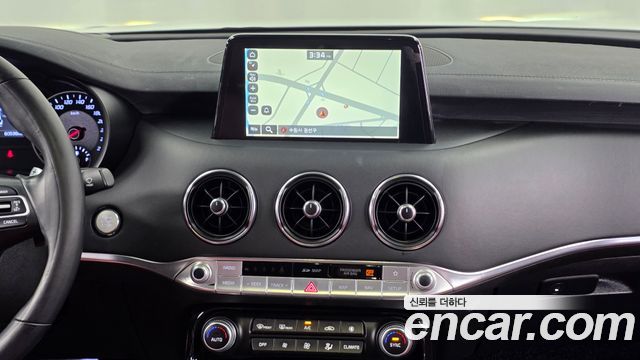 Kia Stinger 2020 — photo 20
