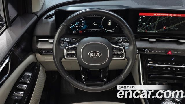 Kia Canival 2021 — photo 19