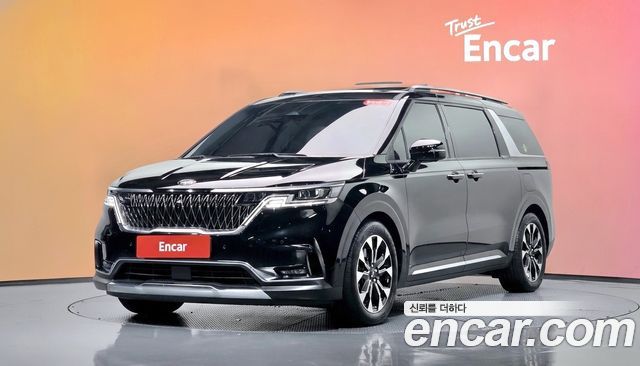 Kia Canival 2021 — photo 1