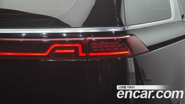 Kia Canival 2021 — photo 9